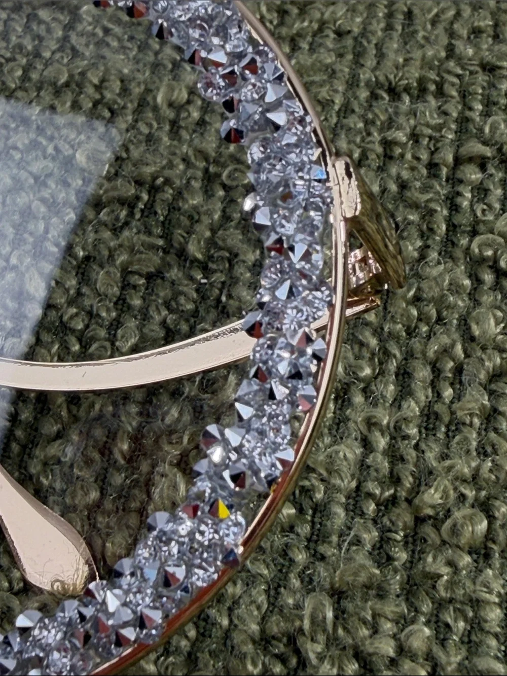 Sparkling Round Crystal Rim Sunglasses - Gold metal 90’s look Y2K 80’s